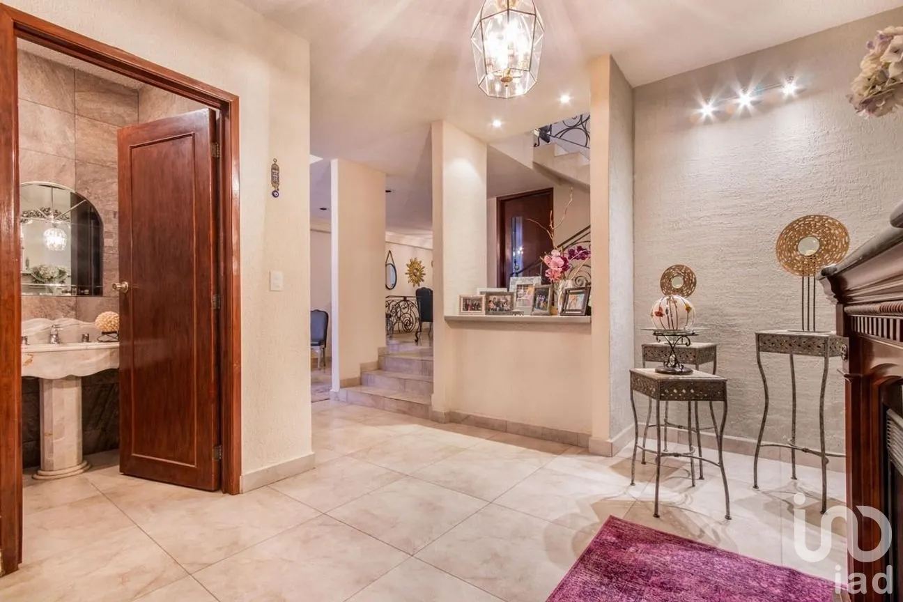 Casa en Venta en Lomas Verdes 3a Sección, Naucalpan de Juárez, Estado de México | NEX-272571 | iad México | Foto 3 de 18