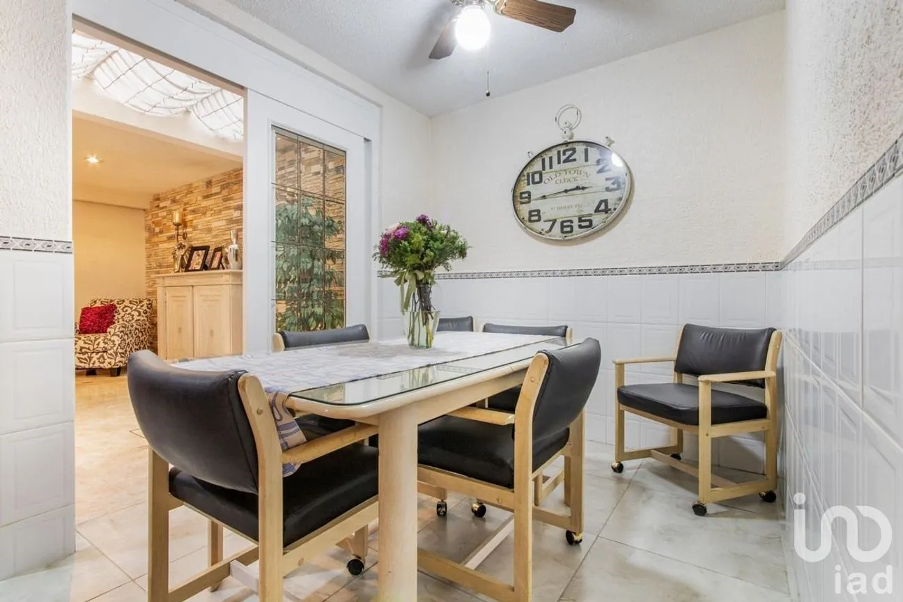 Casa en Venta en Lomas Verdes 3a Sección, Naucalpan de Juárez, Estado de México | NEX-272571 | iad México | Foto 9 de 18