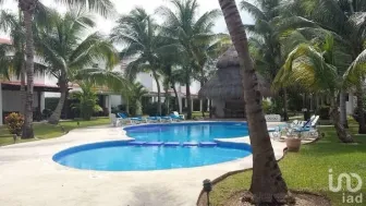 NEX-117659 - Casa en Venta, con 3 recamaras, con 3 baños, con 270 m2 de construcción en Playa Car Fase II, CP 77717, Quintana Roo.