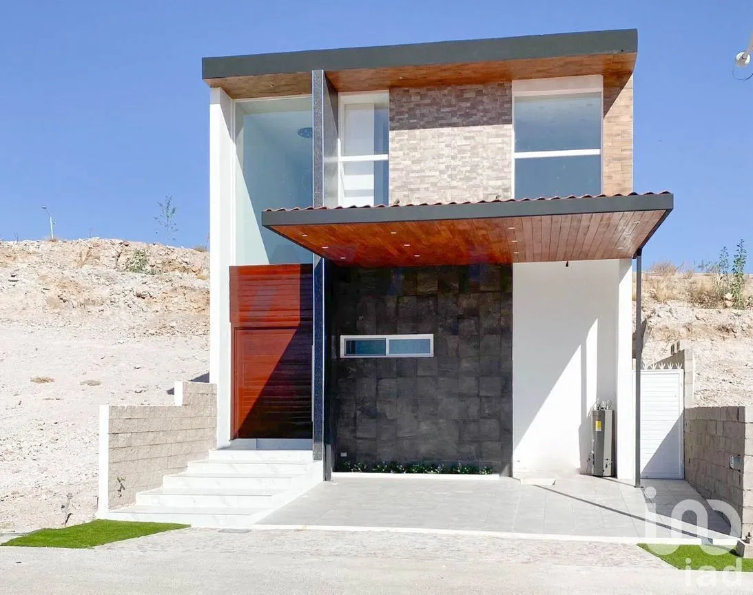 Casa en Venta en Cumbres del Pedregal, Chihuahua, Chihuahua | NEX-232213 | iad México | Foto 1 de 9