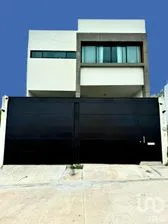 NEX-267588 - Casa en Venta, con 3 recamaras, con 3 baños, con 334.38 m2 de construcción en Lomas Verdes, CP 29066, Chiapas.