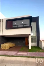 NEX-282680 - Casa en Venta, con 2 recamaras, con 1 baño, con 300 m2 de construcción en Club de Golf Campestre, CP 29057, Chiapas.