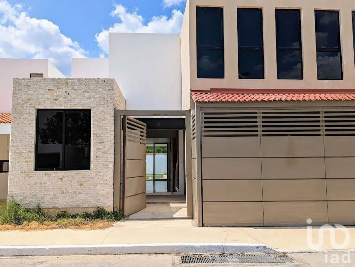 Casa en Venta en Conkal, Conkal, Yucatán | NEX-228786 | iad México | Foto 2 de 27