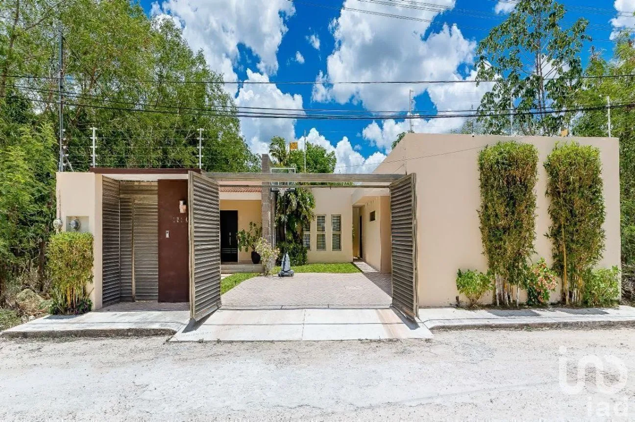 Casa en Venta en Cholul, Mérida, Yucatán | NEX-228787 | iad México | Foto 1 de 13