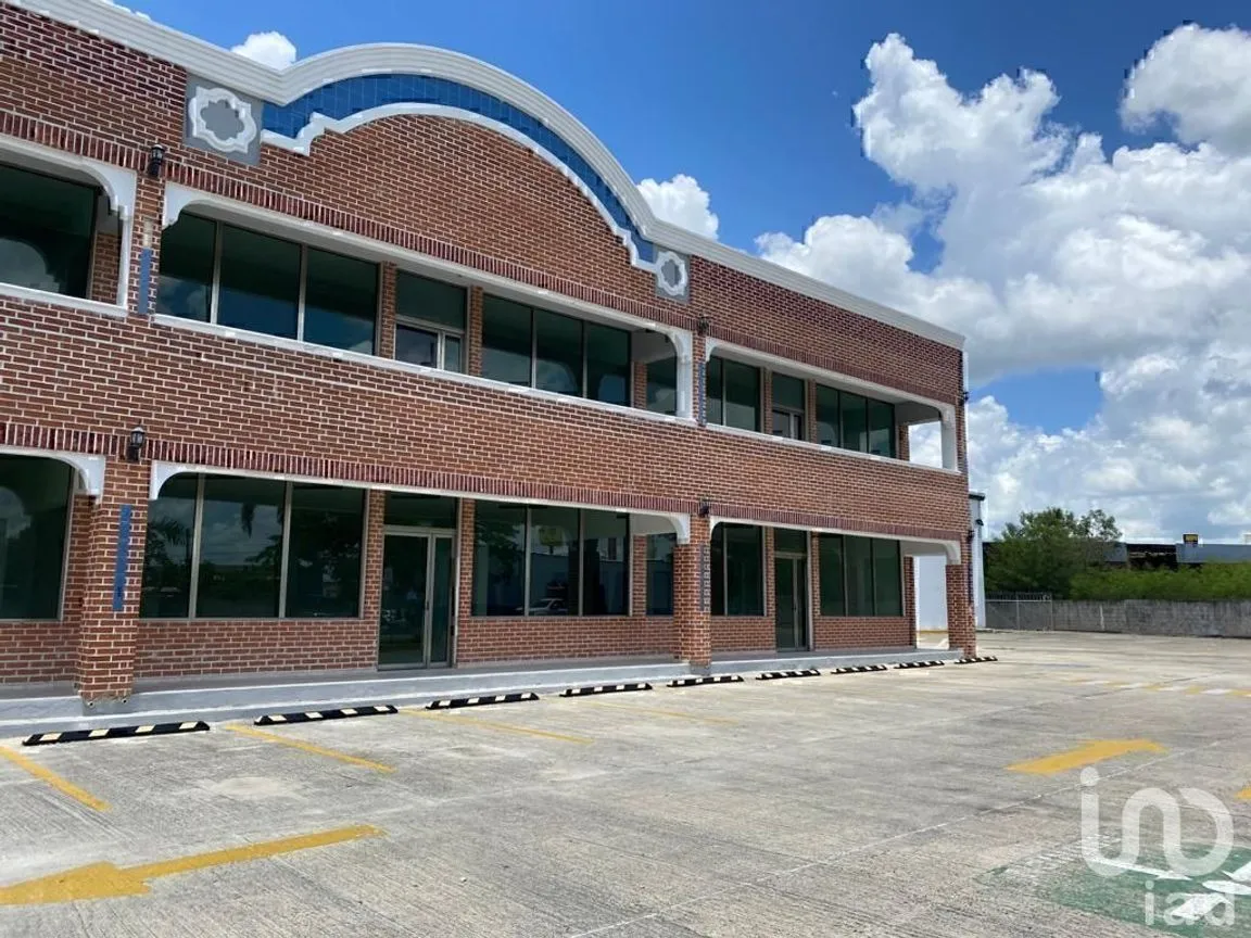 Local en Renta en Yucalpeten, Mérida, Yucatán | NEX-228797 | iad México | Foto 3 de 17