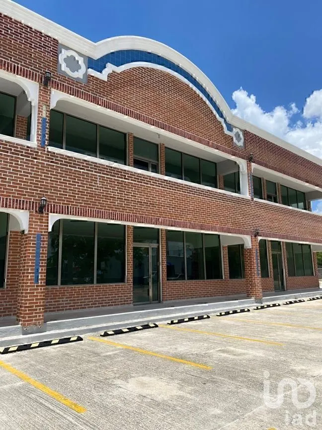 Local en Renta en Yucalpeten, Mérida, Yucatán | NEX-228797 | iad México | Foto 1 de 17