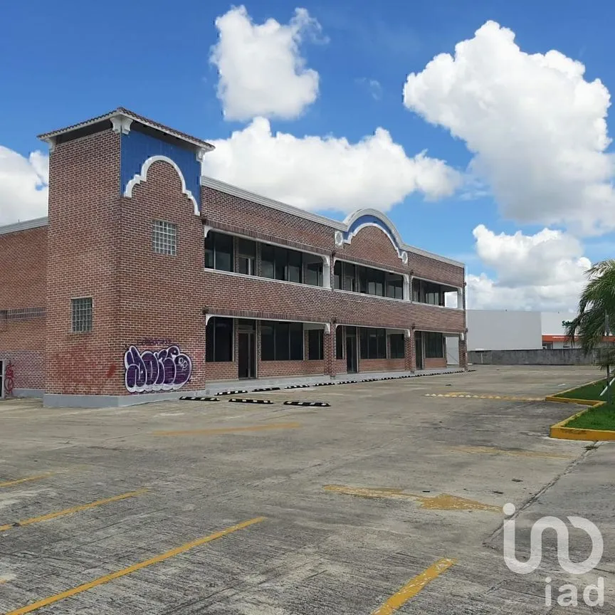 Local en Renta en Yucalpeten, Mérida, Yucatán | NEX-228798 | iad México | Foto 2 de 17
