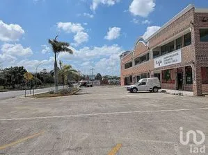 NEX-294580 - Local en Renta, con 1 baño, con 150 m2 de construcción en Yucalpeten, CP 97238, Yucatán.