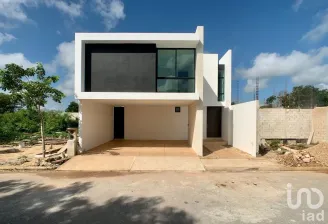 NEX-114267 - Casa en Venta, con 3 recamaras, con 3 baños, con 250 m2 de construcción en Conkal, CP 97345, Yucatán.