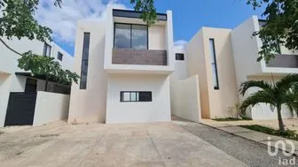 NEX-200163 - Casa en Venta, con 3 recamaras, con 2 baños, con 146 m2 de construcción en Leandro Valle, CP 97143, Yucatán.