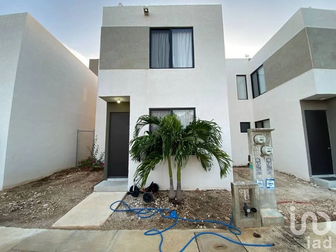 Casa en Venta en Las Palmas Yucatán, Kanasín, Yucatán | NEX-229004 | iad México | Foto 1 de 30