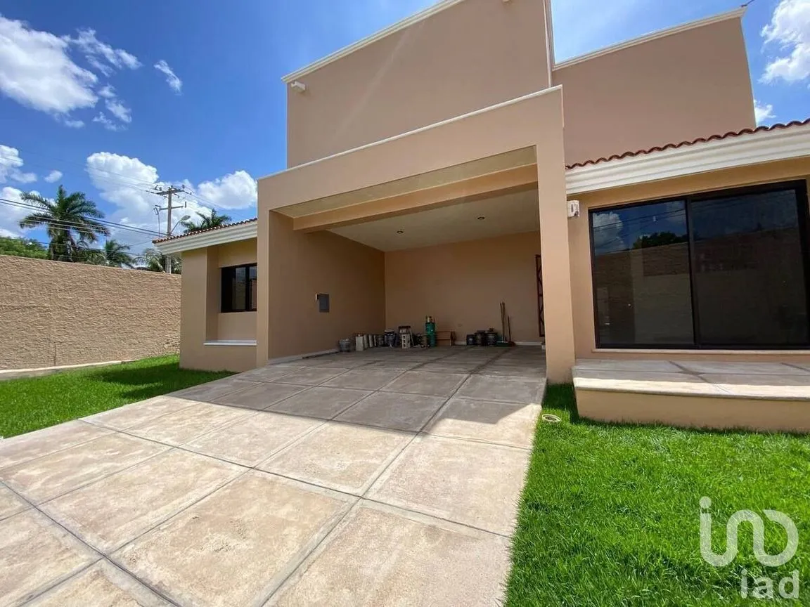 Casa en Renta en Benito Juárez Nte, Mérida, Yucatán | NEX-229877 | iad México | Foto 2 de 34