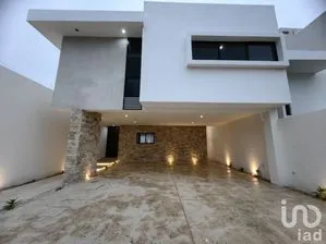 NEX-232154 - Casa en Venta, con 3 recamaras, con 4 baños, con 290 m2 de construcción en Santa Gertrudis Copo, CP 97305, Yucatán.