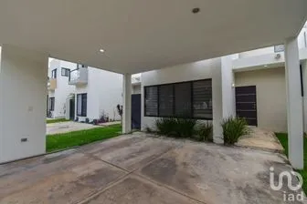 NEX-276468 - Casa en Venta, con 3 recamaras, con 3 baños, con 182.85 m2 de construcción.