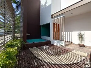 NEX-288455 - Casa en Venta, con 3 recamaras, con 3 baños, con 255.3 m2 de construcción.