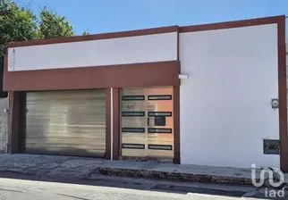 NEX-295415 - Casa en Venta, con 6 recamaras, con 6 baños, con 453 m2 de construcción.