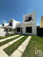 NEX-299154 - Casa en Venta, con 3 recamaras, con 2 baños, con 131 m2 de construcción.