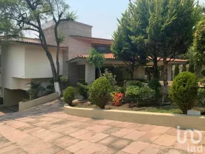 NEX-116236 - Casa en Venta, con 4 recamaras, con 4 baños, con 1200 m2 de construcción en Hacienda de Valle Escondido, CP 52937, México.