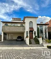 NEX-227034 - Casa en Venta, con 3 recamaras, con 3 baños, con 417 m2 de construcción en Prado Largo, CP 52936, Estado De México.