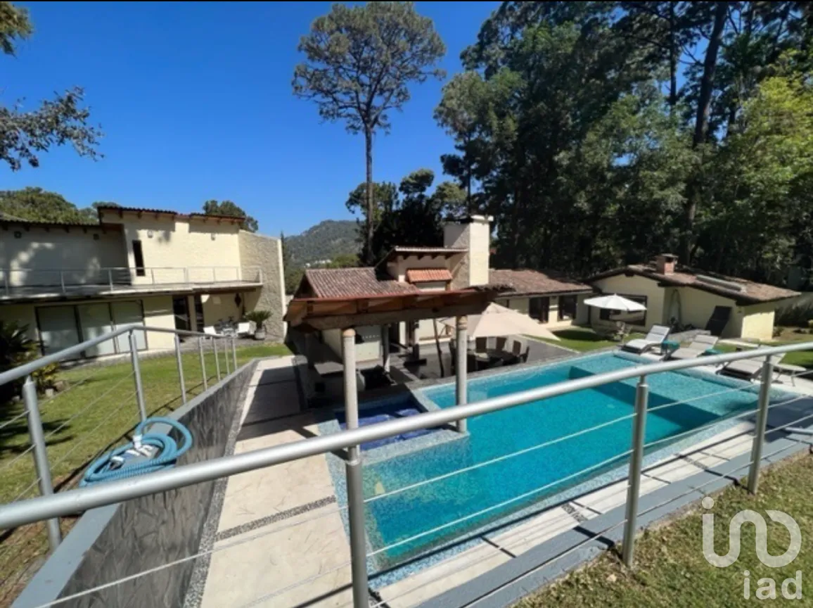 Casa en Venta en Avándaro, Valle de Bravo, Estado De México | NEX-227036 | iad México | Foto 4 de 43