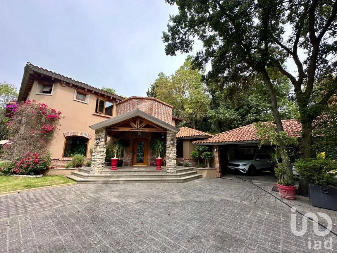Casa en Venta en Hacienda de Valle Escondido, Atizapán de Zaragoza, Estado De México | NEX-227038 | iad México | Foto 2 de 49