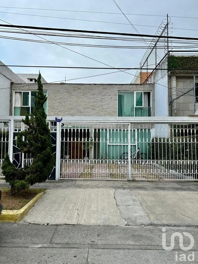 Casa en Venta en Ciudad Satélite, Naucalpan de Juárez, Estado De México | NEX-230086 | iad México | Foto 4 de 27