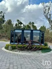 NEX-231573 - Casa en Venta, con 4 recamaras, con 4 baños, con 1467 m2 de construcción en Club de Golf Valle Escondido, CP 52937, Estado De México.