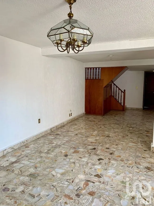Casa en Venta en Calacoaya Residencial, Atizapán de Zaragoza, Estado De México | NEX-231747 | iad México | Foto 4 de 33