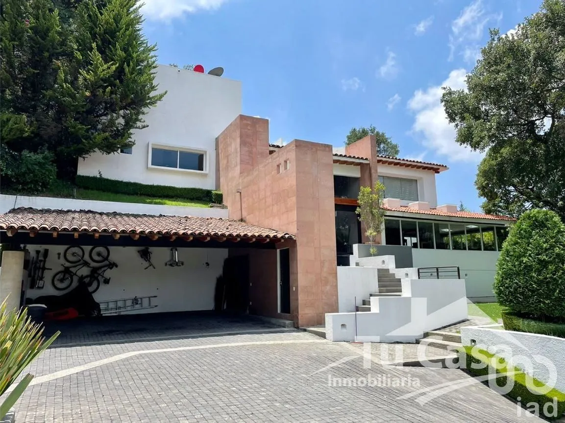Casa en Venta en Hacienda de Valle Escondido, Atizapán de Zaragoza, Estado De México | NEX-232013 | iad México | Foto 2 de 49