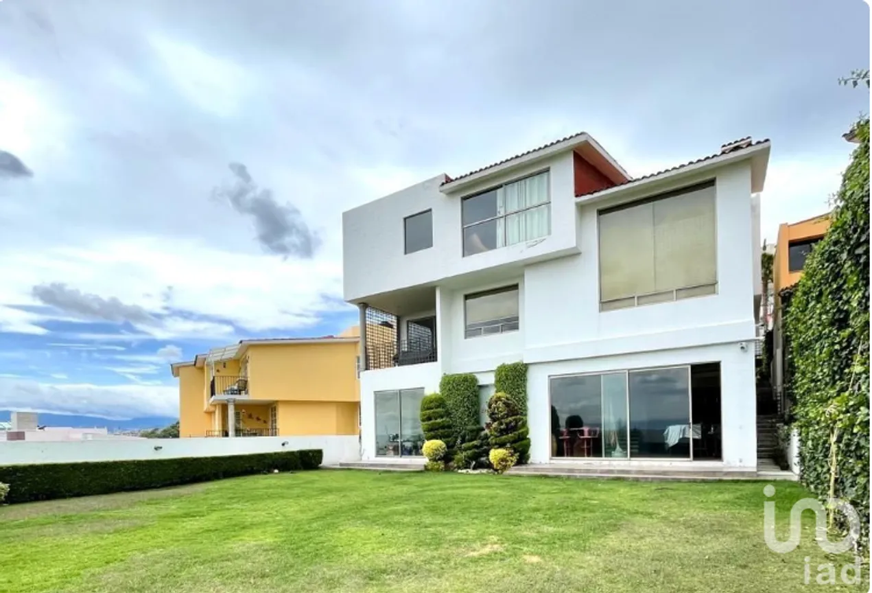 Casa en Renta en Pedregal de Echegaray, Naucalpan de Juárez, Estado De México | NEX-232016 | iad México | Foto 1 de 18