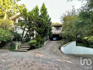 NEX-278673 - Casa en Venta, con 3 recamaras, con 2 baños, con 800 m2 de construcción en Club de Golf Valle Escondido, CP 52937, Estado de México.