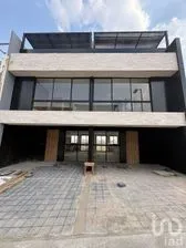 NEX-292293 - Casa en Venta, con 2 recamaras, con 2 baños, con 105 m2 de construcción en Bosque Esmeralda, CP 52930, Estado de México.