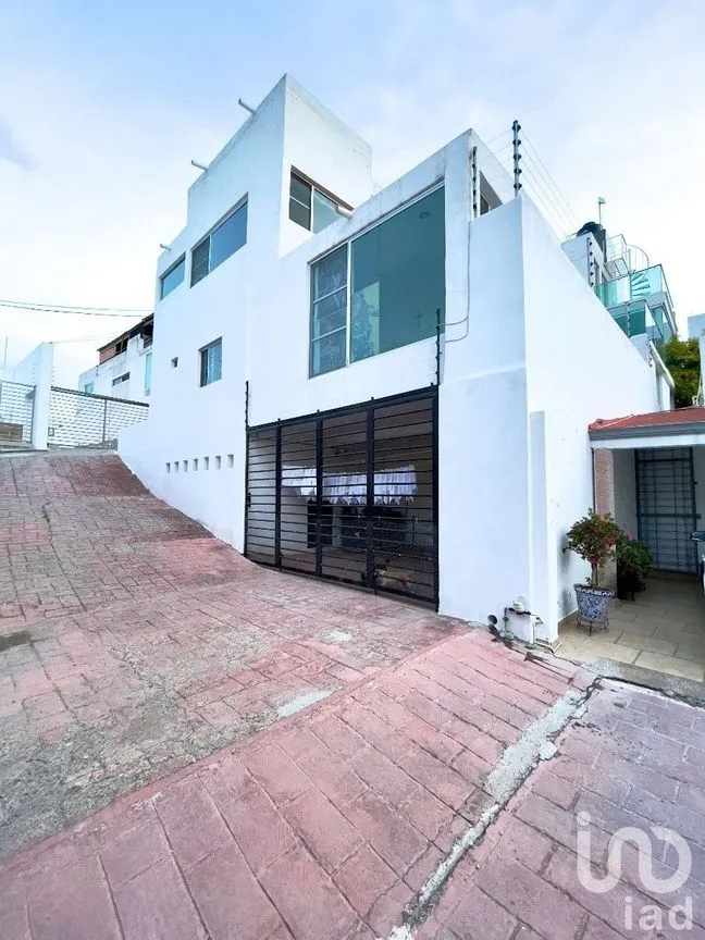 Casa en Venta en Burócrata, Guanajuato, Guanajuato | NEX-228140 | iad México | Foto 2 de 48