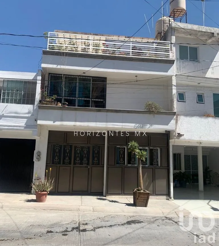 Casa en Venta en Loma Real, León, Guanajuato | NEX-229080 | iad México | Foto 1 de 22