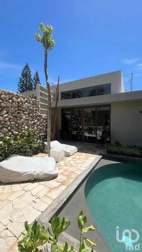 Casa en Venta en Mérida Centro, Mérida, Yucatán | NEX-227882 | iad México | Foto 1 de 19