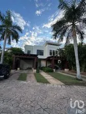 NEX-282696 - Casa en Venta, con 3 recamaras, con 3 baños, con 287.5 m2 de construcción en Yucatán Country Club, CP 97308, Yucatán.