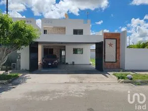 NEX-288828 - Casa en Venta, con 3 recamaras, con 3 baños, con 144.29 m2 de construcción en Las Américas, CP 97302, Yucatán.