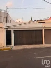 NEX-298341 - Casa en Venta, con 3 recamaras, con 2 baños, con 177 m2 de construcción.