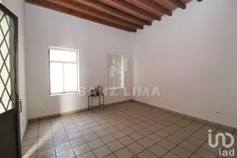 NEX-199339 - Casa en Renta, con 4 recamaras, con 2 baños, con 218 m2 de construcción en Celaya Centro, CP 38000, Guanajuato.