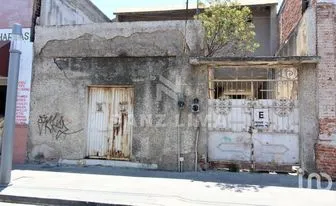NEX-199728 - Casa en Venta, con 3 recamaras, con 2 baños, con 364 m2 de construcción en Celaya Centro, CP 38000, Guanajuato.