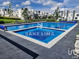 NEX-228263 - Casa en Renta, con 3 recamaras, con 2 baños, con 86 m2 de construcción en El Marqués, CP 76047, Querétaro.