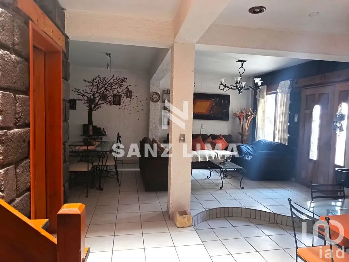 Casa en Venta en Álamos 3a Secc, Celaya, Guanajuato | NEX-267397 | iad México | Foto 2 de 16