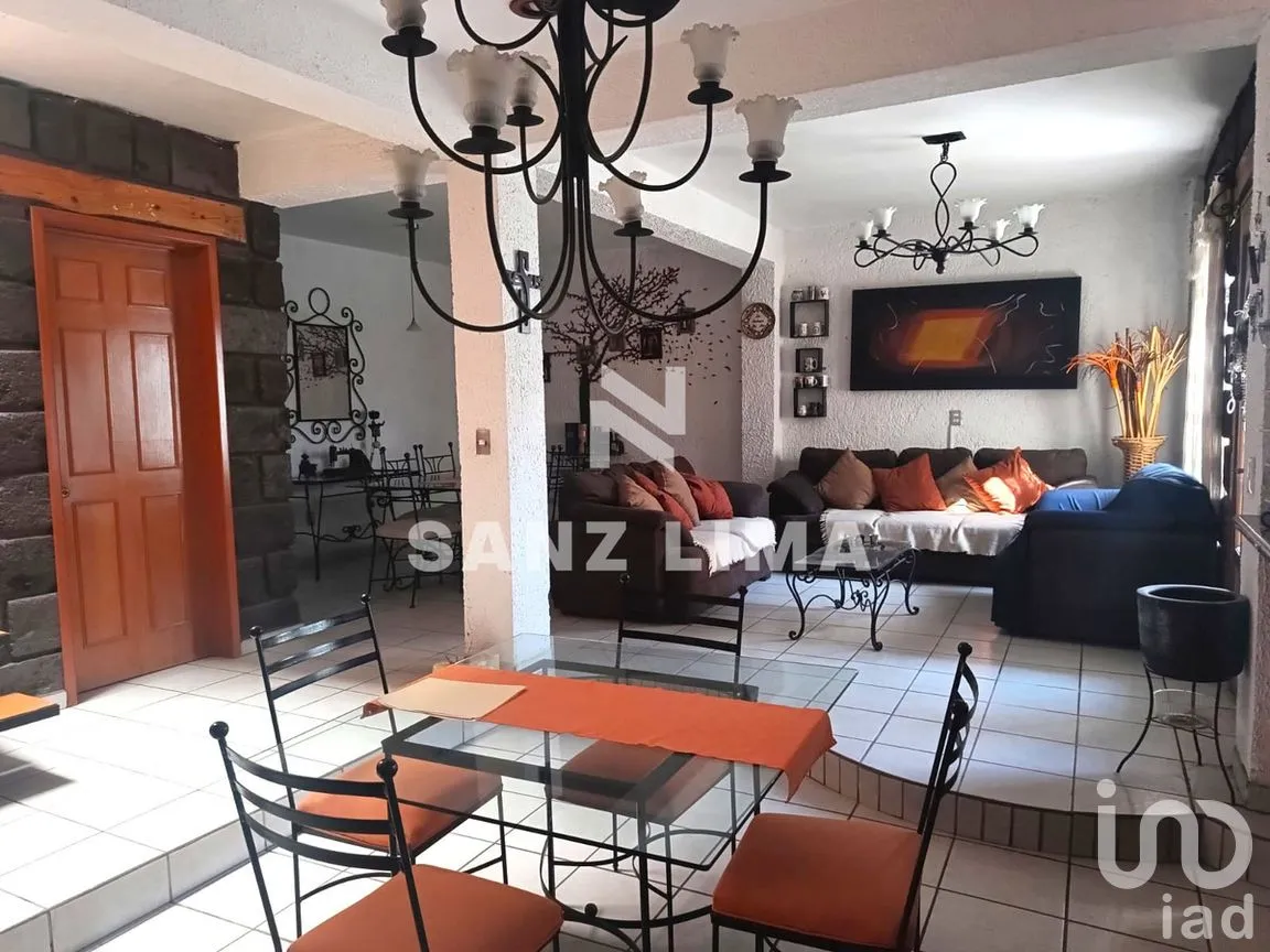 Casa en Venta en Álamos 3a Secc, Celaya, Guanajuato | NEX-267397 | iad México | Foto 3 de 16