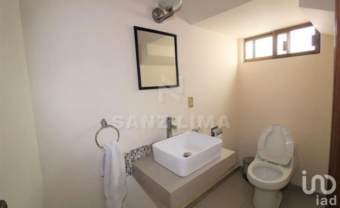 Casa en Venta en Jardines de Celaya 1a Secc, Celaya, Guanajuato | NEX-267413 | iad México | Foto 9 de 25
