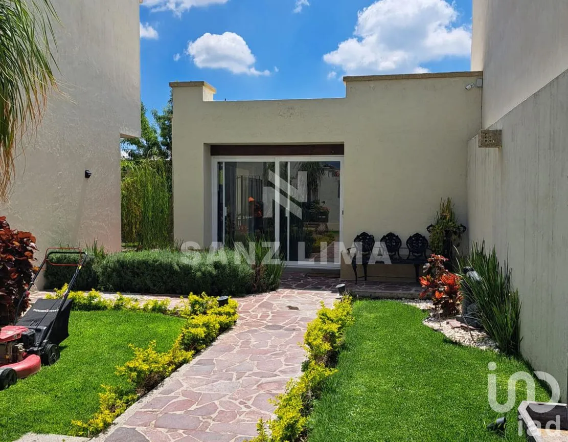 Casa en Venta en Residencial Puerta de Piedra, Celaya, Guanajuato | NEX-268085 | iad México | Foto 18 de 20