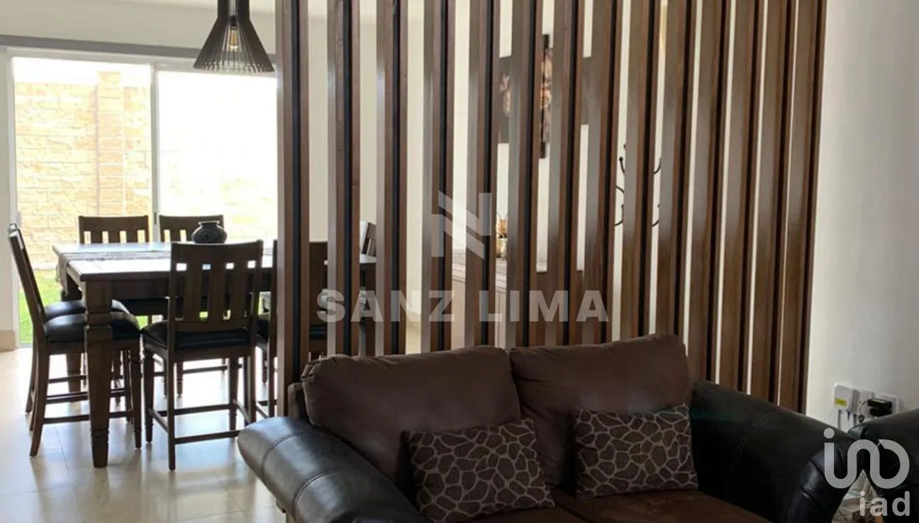 Casa en Venta en Residencial Puerta de Piedra, Celaya, Guanajuato | NEX-268085 | iad México | Foto 1 de 20