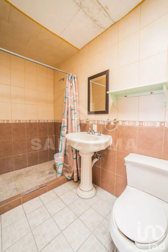 Casa en Venta en Celaya Centro, Celaya, Guanajuato | NEX-268176 | iad México | Foto 23 de 25