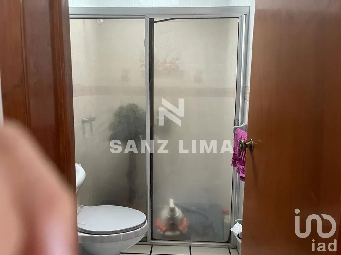 Casa en Venta en Zona de Oro del Bajío, Celaya, Guanajuato | NEX-271093 | iad México | Foto 13 de 16
