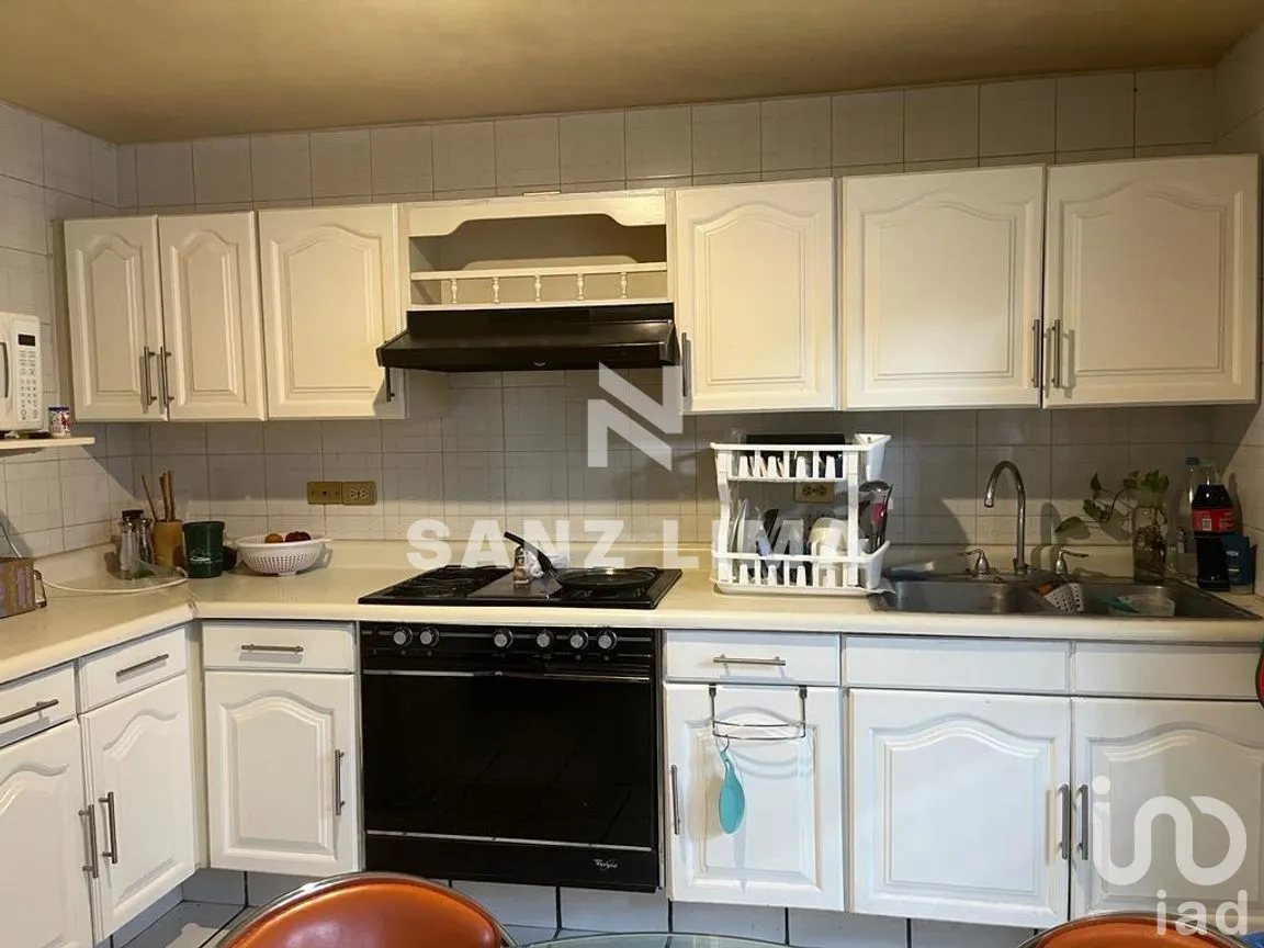 Casa en Venta en Zona de Oro del Bajío, Celaya, Guanajuato | NEX-271093 | iad México | Foto 3 de 16