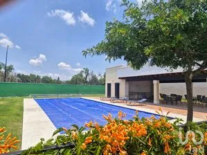 NEX-271308 - Casa en Venta, con 4 recamaras, con 3 baños, con 218 m2 de construcción en Quintas Campo Real, CP 38019, Guanajuato.